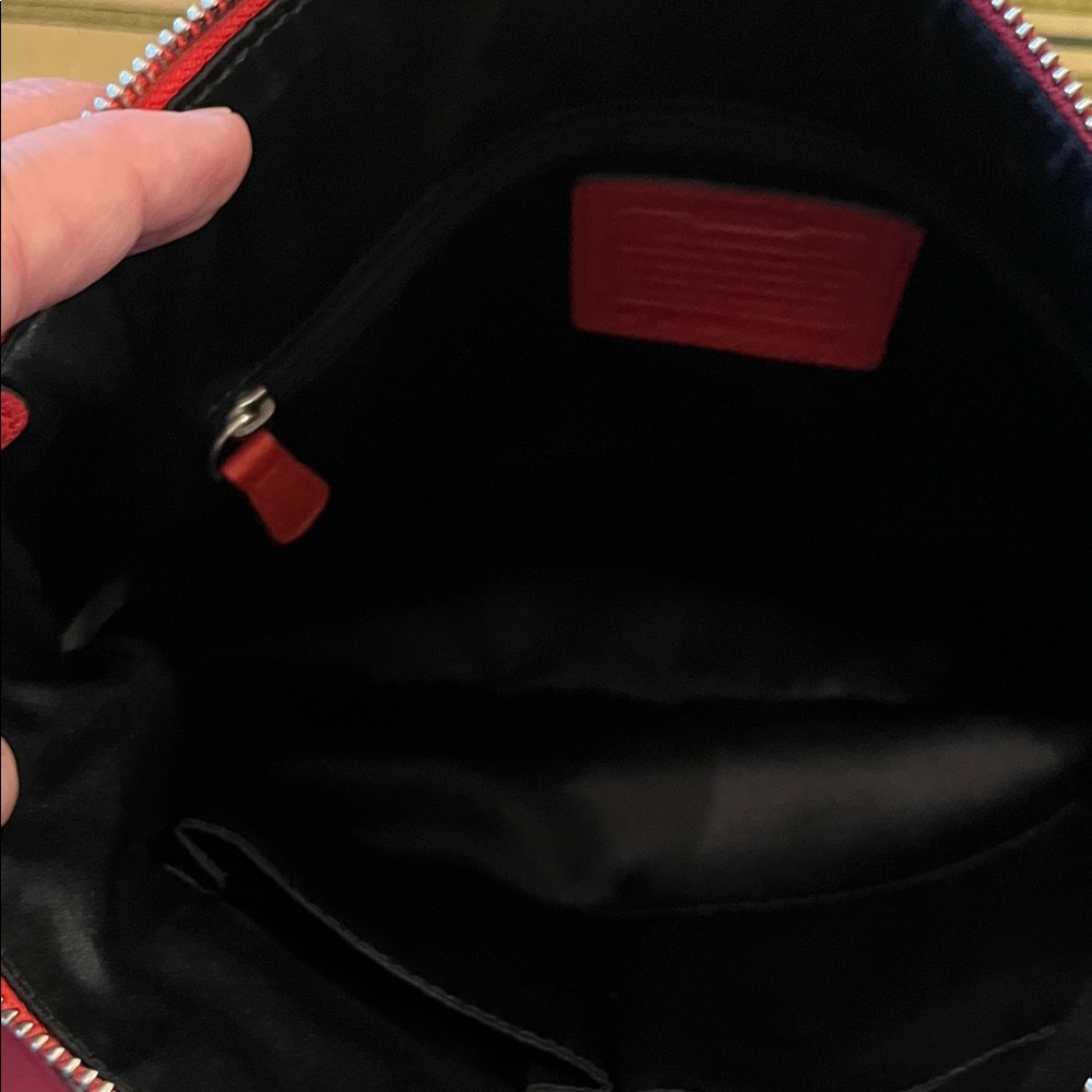 Coach pink/Red poppy Perri Hippie Leather Shoulder Bag - Picture 8 of 9